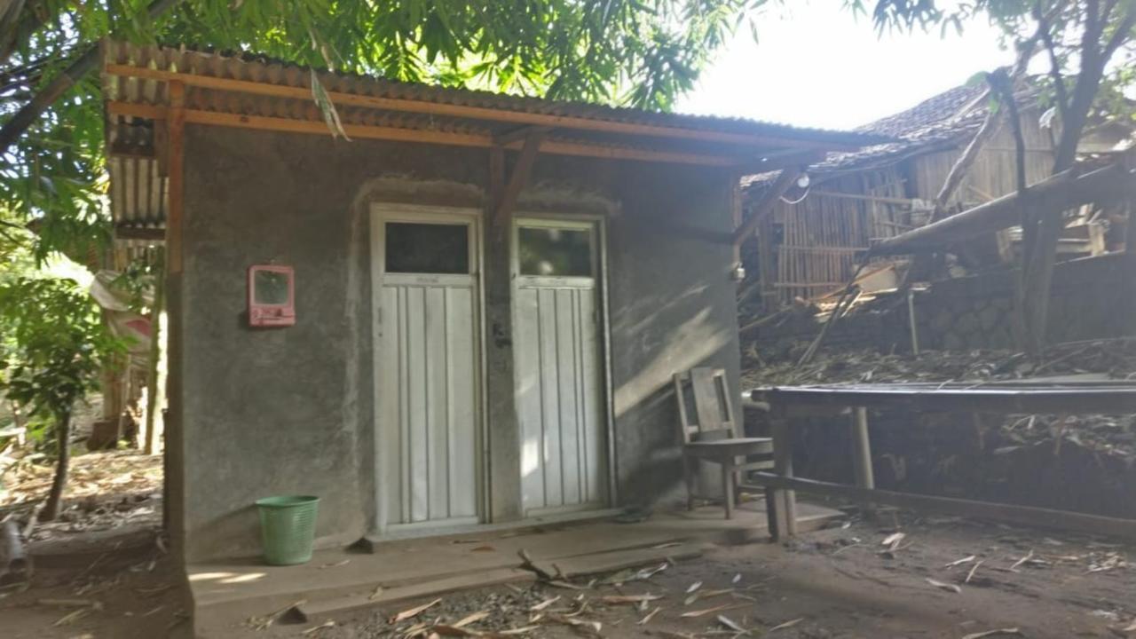 Kebon Pring Floating Resort & Market Bantul Exterior foto
